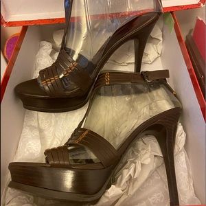 Guess leather sandals